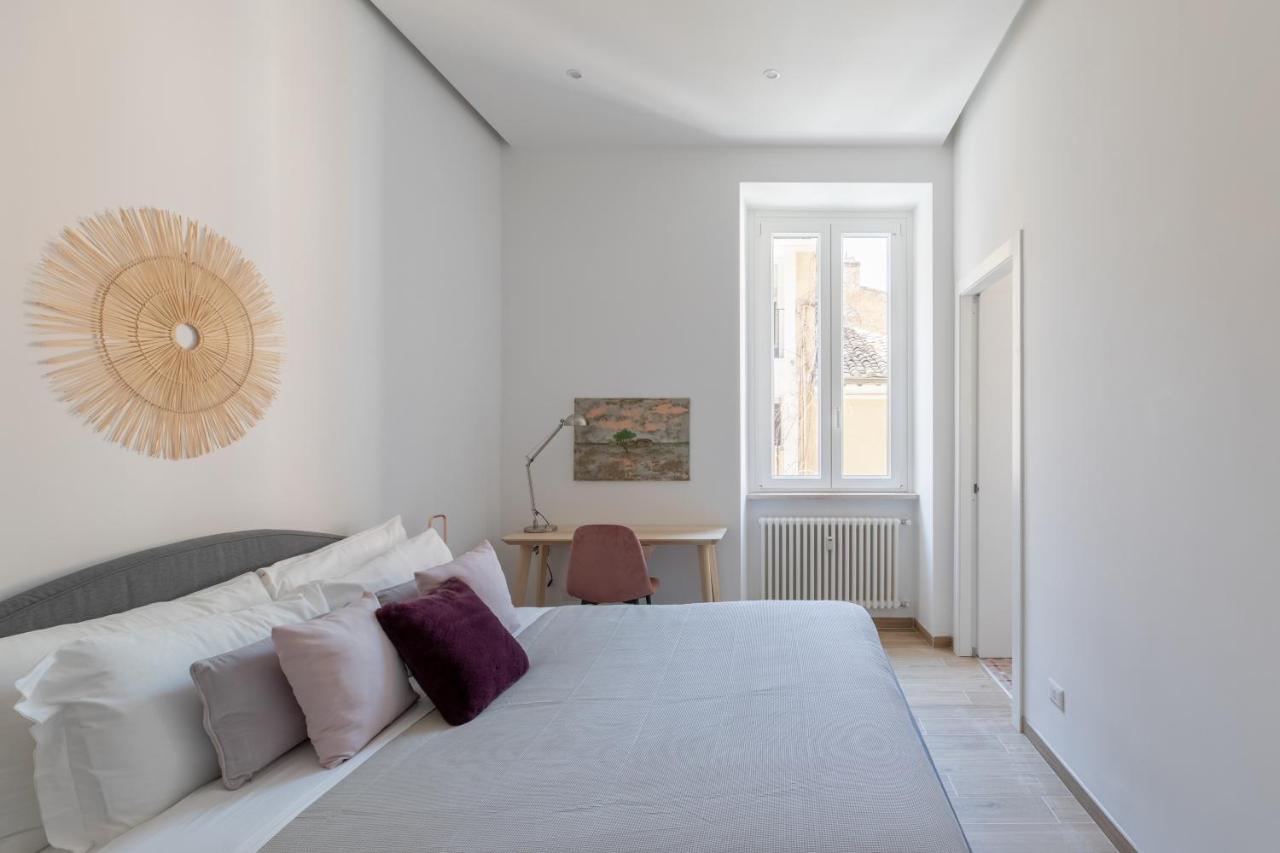 Iflat Colorful And Bright Apartament In Monti โรม ภายนอก รูปภาพ